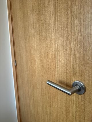 Puerta maciza madera NUEVA - Interior