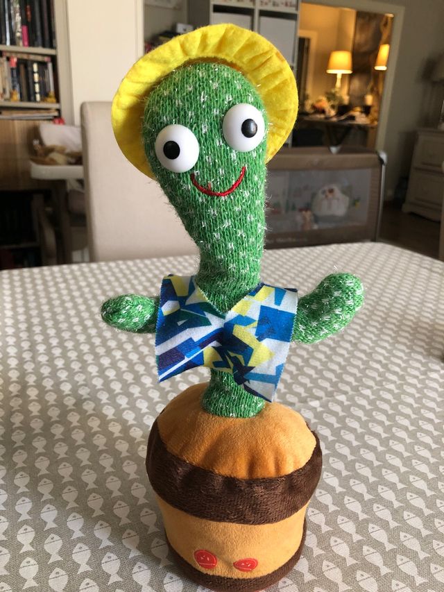 Cactus musical peluche