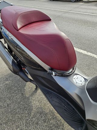 Piaggio Beverly 350 Sport Touring ABS
