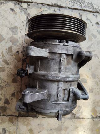 Compresor A/C Nissan Terrano II 3.0