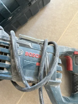 Sierra sable Bosch GSA 1300 usada