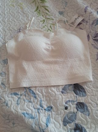 Top blanco sin aros
