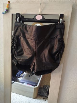 Shorts Shein cuero negro XS