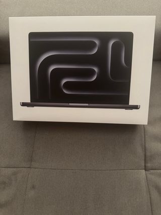 MacBook Pro 14" 512GB Gris Espacial