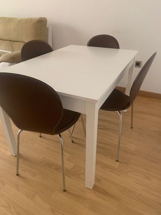 Mesa comedor blanca