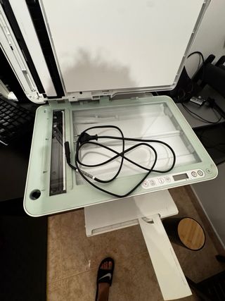 Impresora y Escáner HP DeskJet 4122e