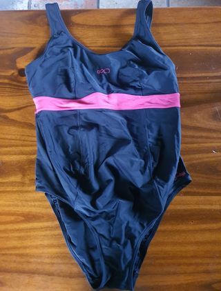 Bañador Decathlon premamá negro-rosa
