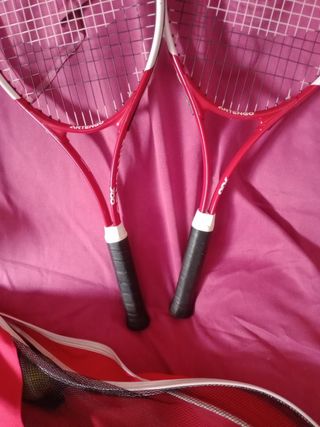 Raqueta 70O TENIS ETC Artengo EX2K COMO NUEVAS