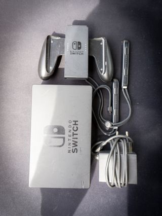 Nintendo Switch (modelo original) perfecto estado