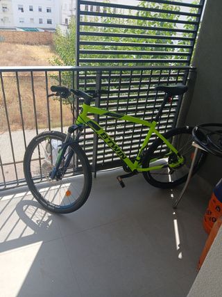 Bicicleta Btwin Rockrider