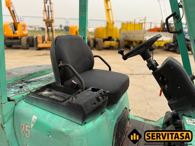 CARRETILLA ELEVADORA MITSUBISHI FD25K