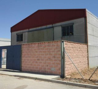 Nave industrial 370m2 La Campana