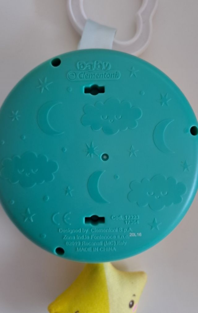 Juguete musical, Clementoni