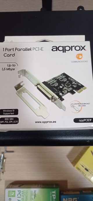 Lote de informatica, en sus cajas