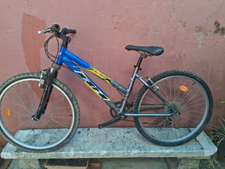Bicicleta montaña Aluminio BH de chica y rueda 26x