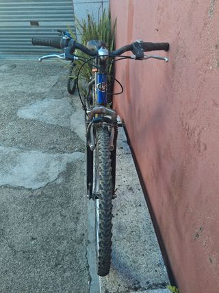 Bicicleta montaña Aluminio BH de chica y rueda 26x