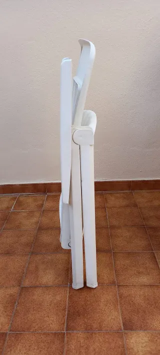 Silla reclinable y plegable