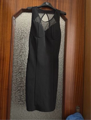 Vestito nero elegante donna
