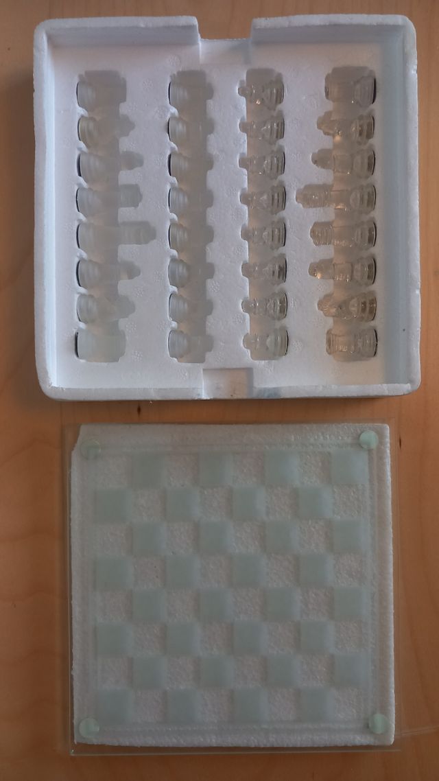 Ajedrez de vidrio 20x20cm