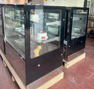 Vitrina refrigerada a estrenar cristal recto