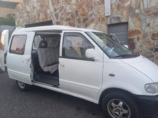 Nissan vanette  2000