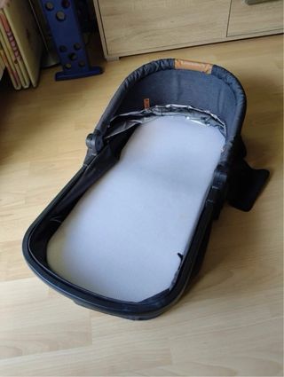 Carrito bebé con capazo