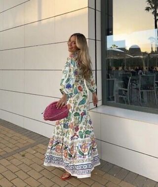 Vestido midi floral Zara