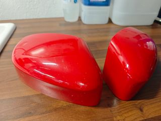 Carcasas retrovisores Ford Focus rojas