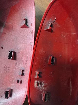 Carcasas retrovisores Ford Focus rojas