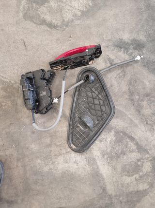 Cerradura + maneta Seat Ateca trasera derecha