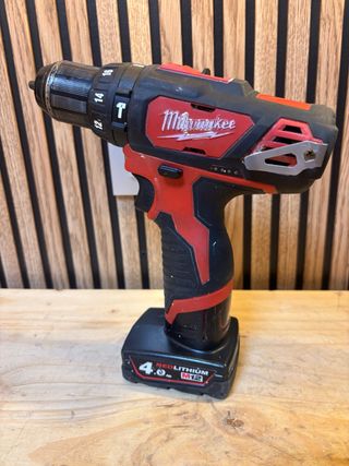 Taladro Milwaukee M12 BPD