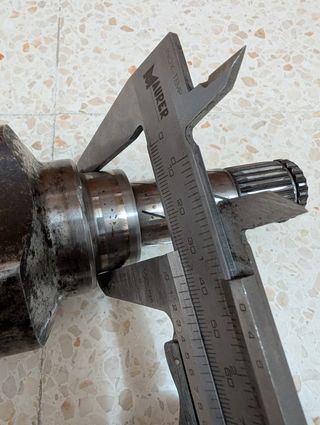 Transmisión/ Palier delantero izq  Fiat Grande P.