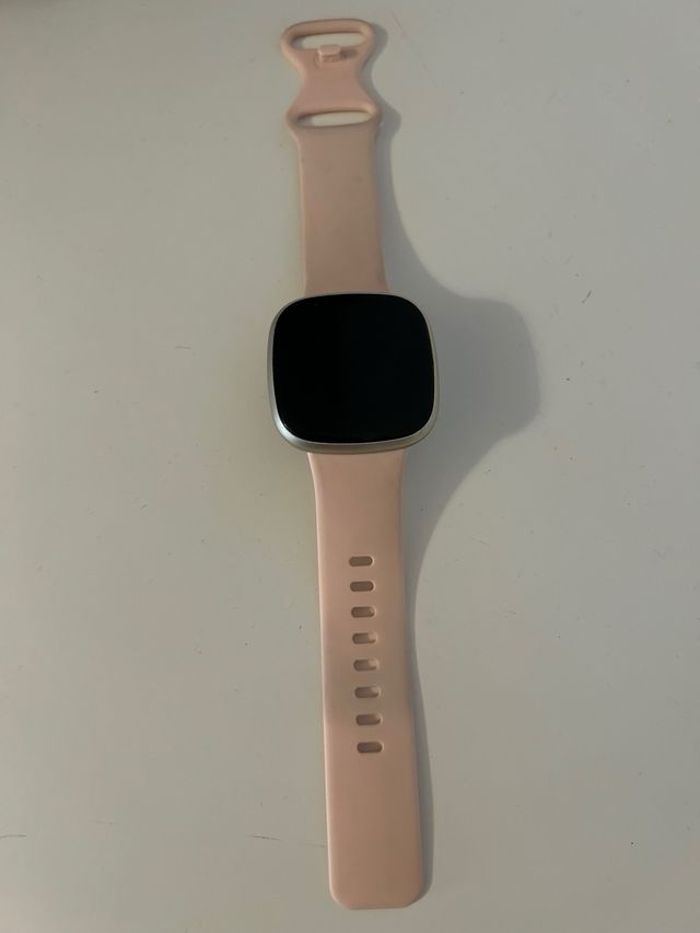 Fitbit Versa 3 - Dorado/Rosa con caja original
