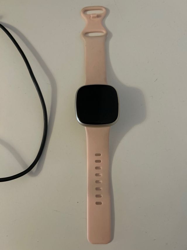 Fitbit Versa 3 - Dorado/Rosa con caja original
