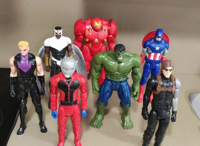 6 Figuras Superhéroes Marvel