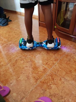 Hoverboard con luces y bluetooth. 
