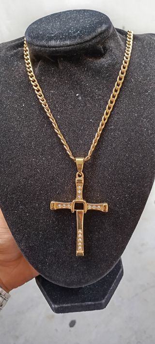 Collar Cruz Dorado con Cristales