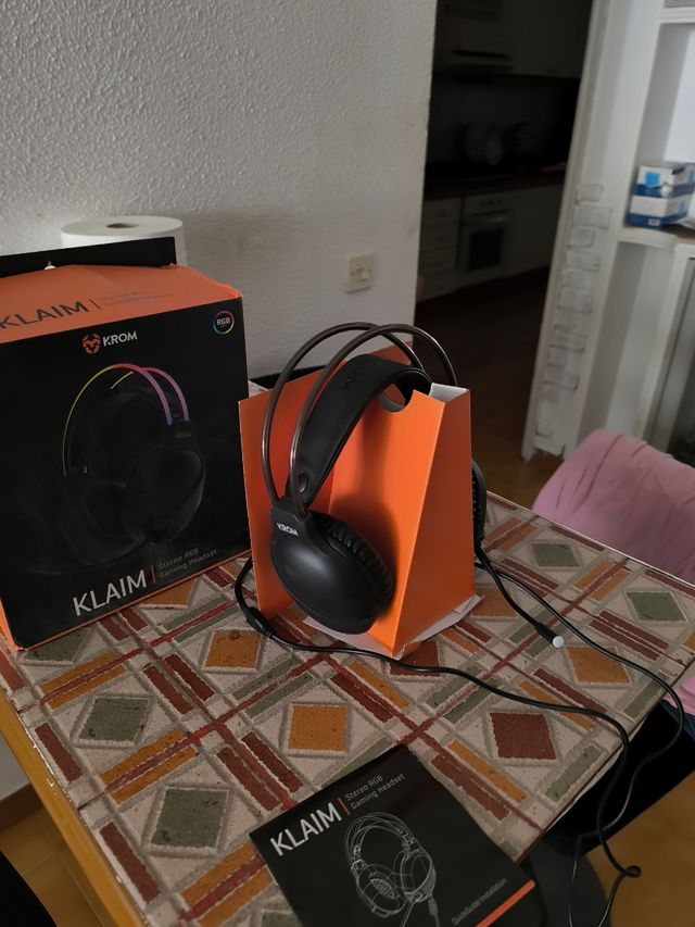 Krom KLAIM Cascos Gaming RGB