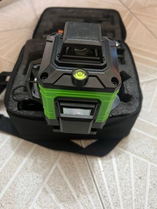 Nivel láser autonivelante nuevo