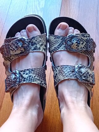 Sandalias plataforma serpiente