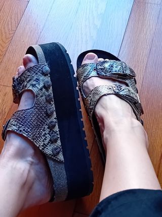 Sandalias plataforma serpiente