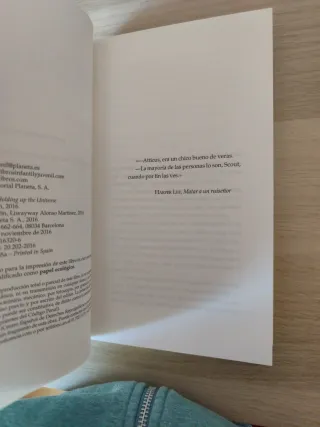 Aquí empieza todo: (Holding up the Universe)