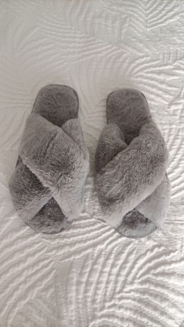 Pantuflas grises - Suaves y calentitas
A estrenar