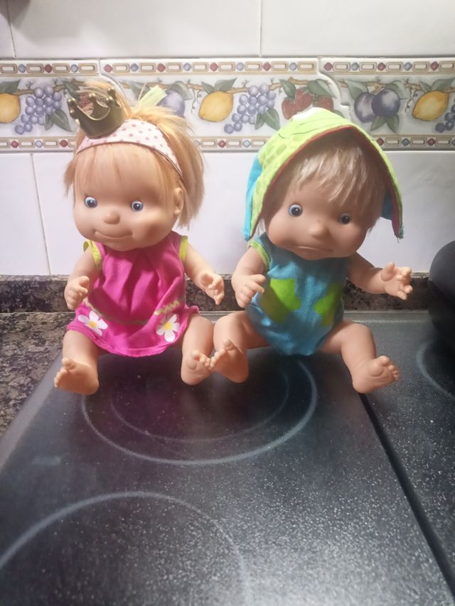 Muñecos Mila y Malo Famosa