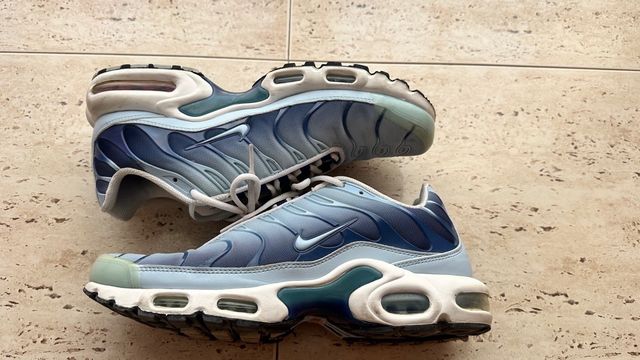 Zapatillas Nike Air Max Plus TN - Azul y Blanco