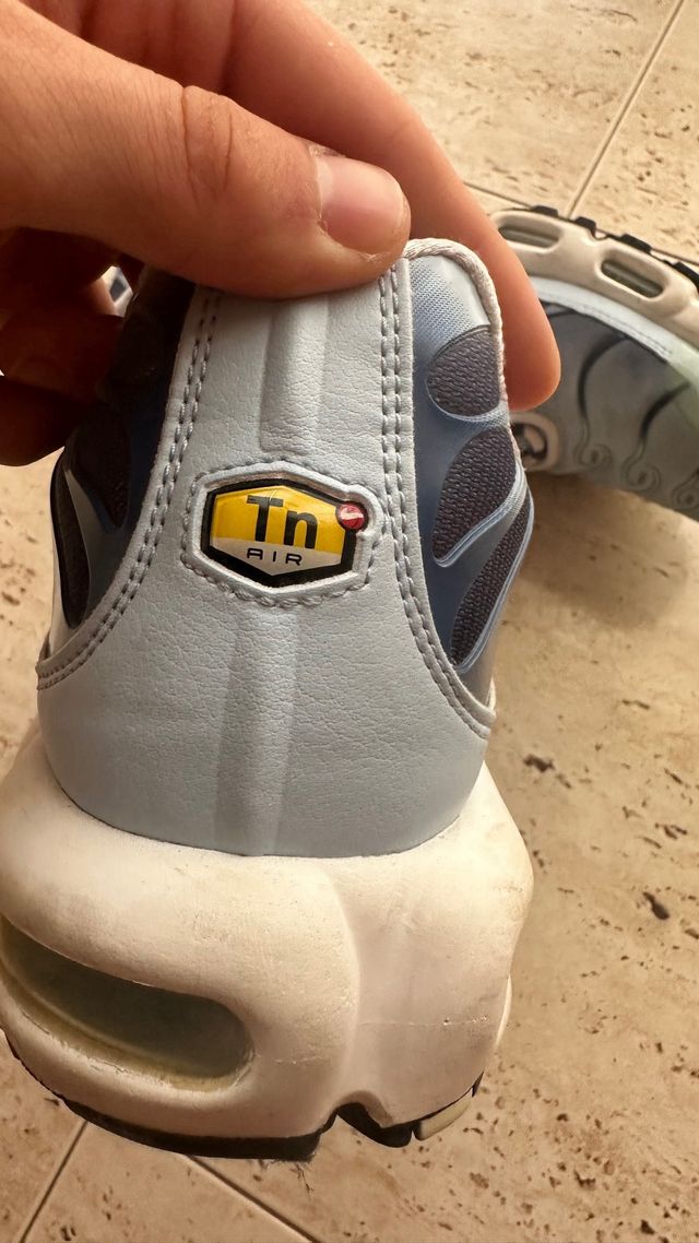 Zapatillas Nike Air Max Plus TN - Azul y Blanco