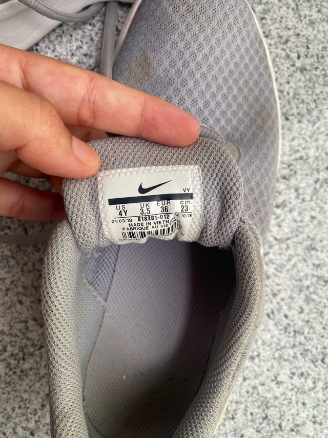 Zapatillas Nike running grises - 36