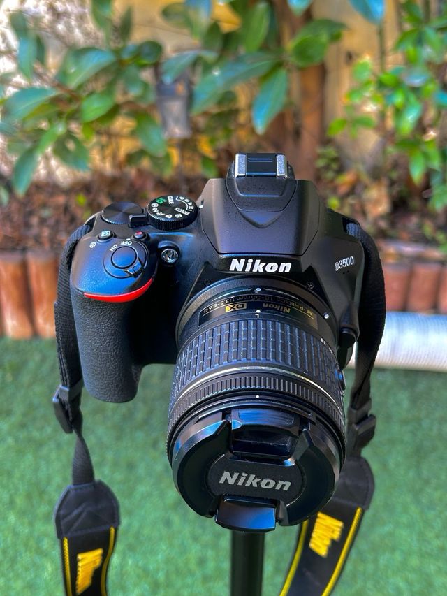 !! OFERTA!! Nikon D3500 e Nikon 18/55mm VR