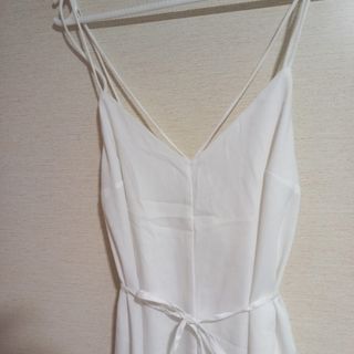 Mono blanco tirantes