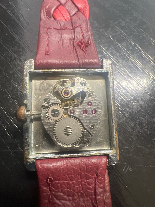 Cosmos mecanico mujer